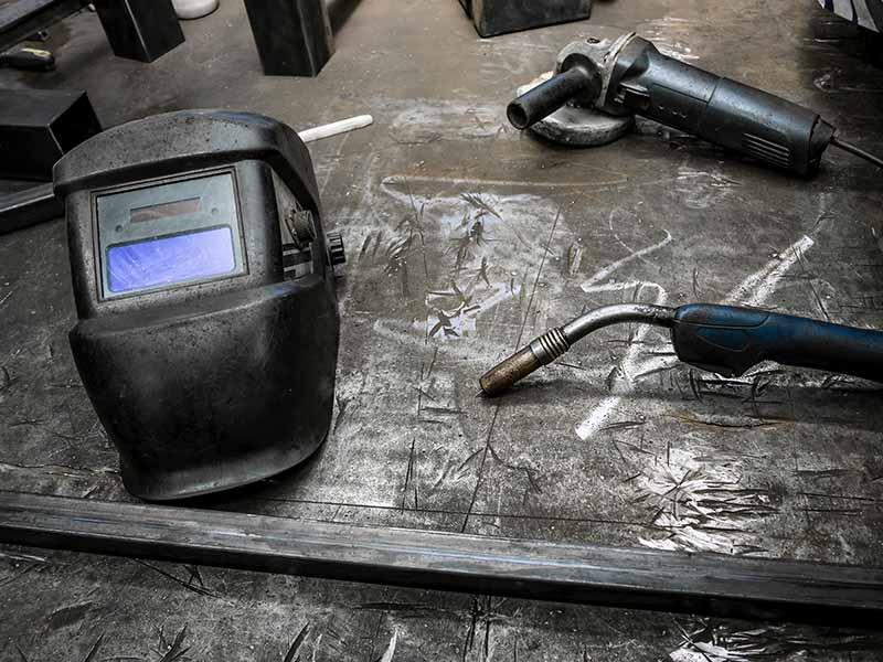 Why Choose a Local Welding Supply Partner Over Big-Box Retailers
